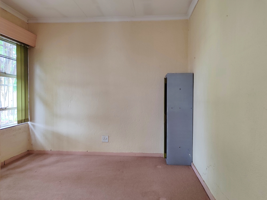 2 Bedroom Property for Sale in Roosheuwel North West